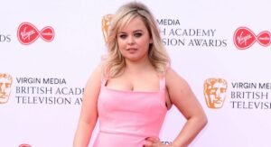 “7 Bold Reasons Nicola Coughlan Shuts Down Weight Loss Talk in Bridgerton”